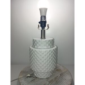 SAFAVIEH: Home Decor White Table Lamp (Only 1) 21 Inches Height (Tested / Works)